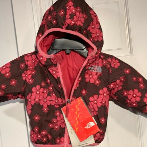 New with tags, authentic
North Face **Reversible** Jacket for Kids! - Picture 6 of 9